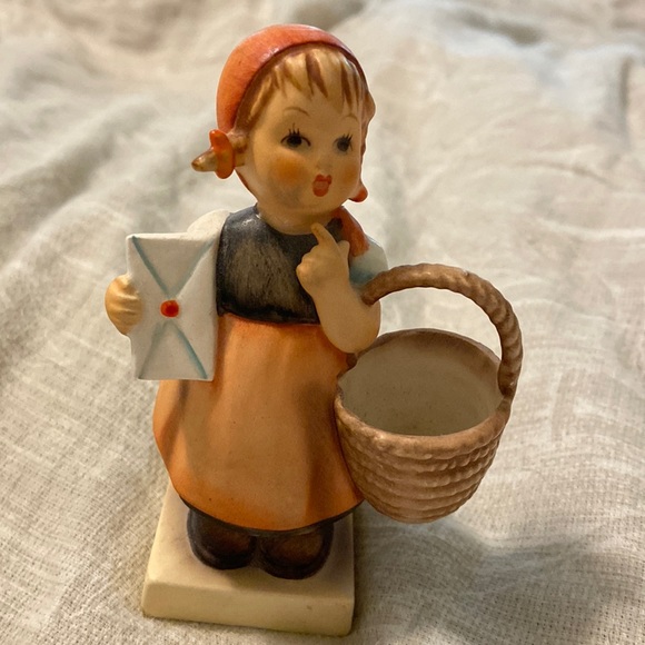 Vintage Meditation Girl Hummel Figurine - Picture 1 of 6